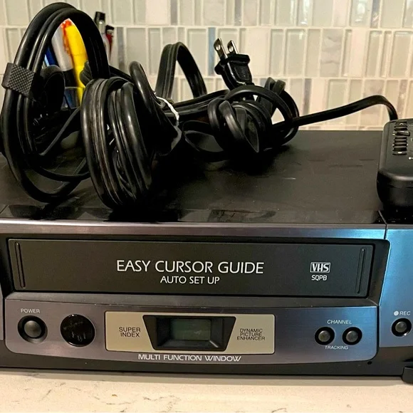 Vintage HITACHI VCR - Picture 1 of 4